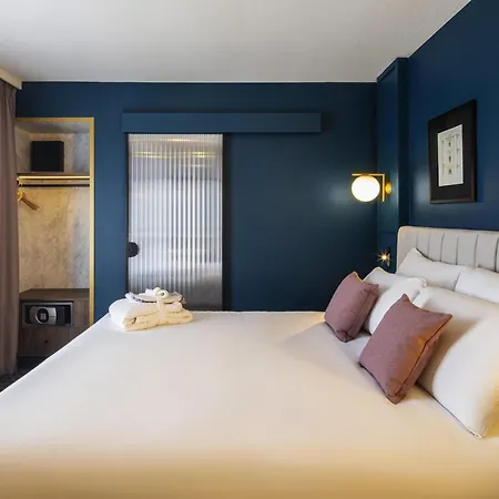 Mercure Versailles Chateau-2